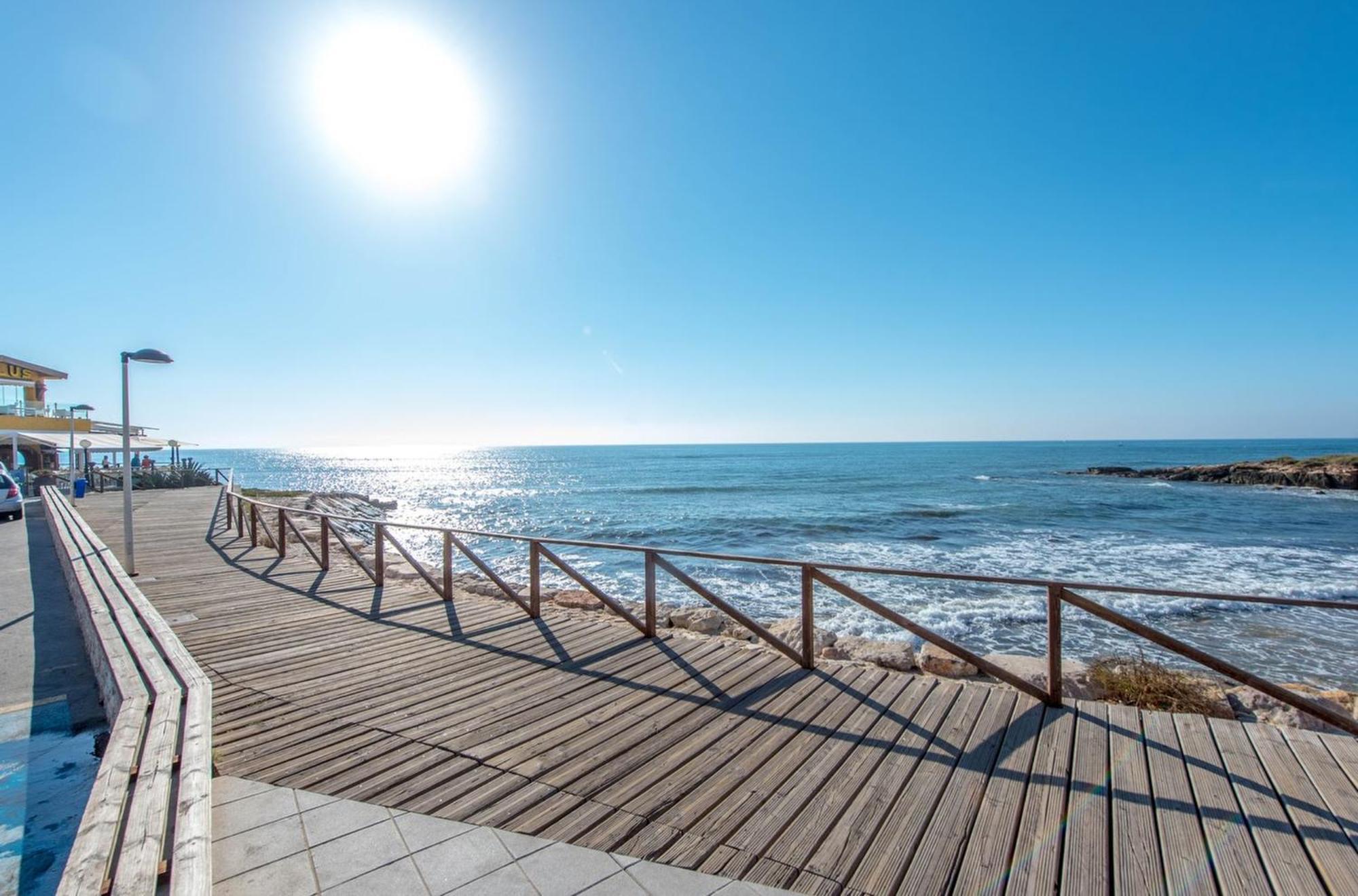 Punta Prima - Sun & Beach & Golf & Bike - Spanish South-Facing Terrace Apartment - La Recoleta - By The Sea Torrevieja Eksteriør billede